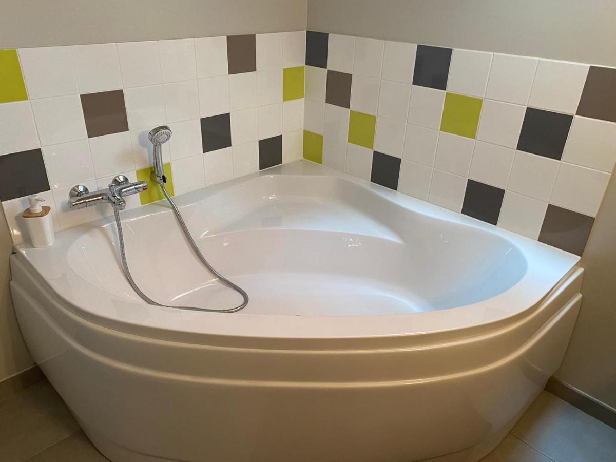Dragey La Grange De Tissey Grand Gite Avec Spa Et Sauna מראה חיצוני תמונה